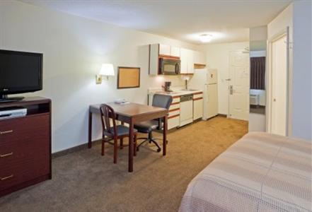 Candlewood Suites Fairfax