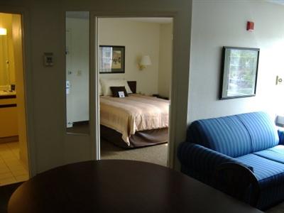 Candlewood Suites Fairfax