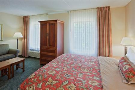 Staybridge Suites--Wilmington/Newark