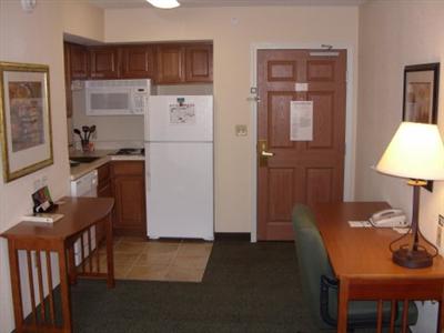 Staybridge Suites--Wilmington/Newark