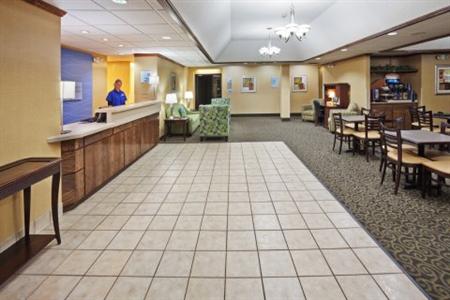 Holiday Inn Express Hotel & Suites Lebanon (Missouri)