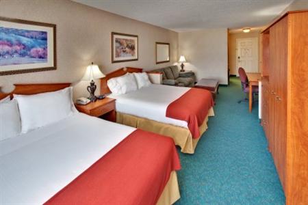 Holiday Inn Express Hotel & Suites Vermillion