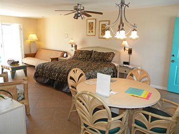 The Boat House Motel