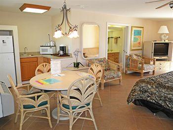 The Boat House Motel