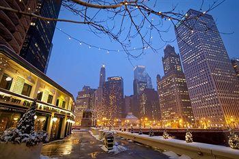 Hampton Inn & Suites Chicago - Downtown