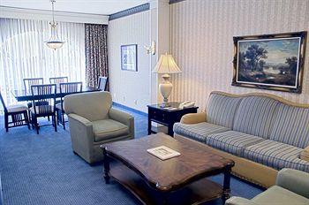 DoubleTree Suites by Hilton Hotel Lexington