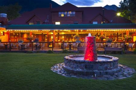 Bayshore Inn Waterton Park