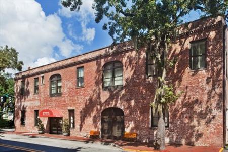 Staybridge Suites Savannah Historic District