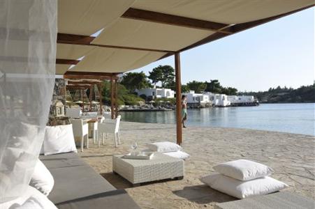 Minos Beach art hotel