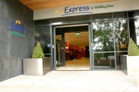 Holiday Inn Express Dublin Airport