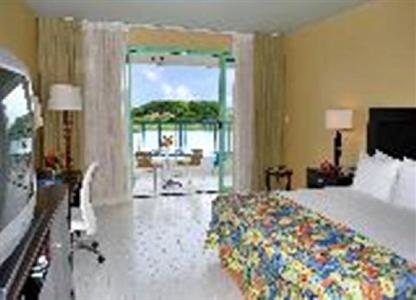 Grand Royal Antiguan Beach Resort