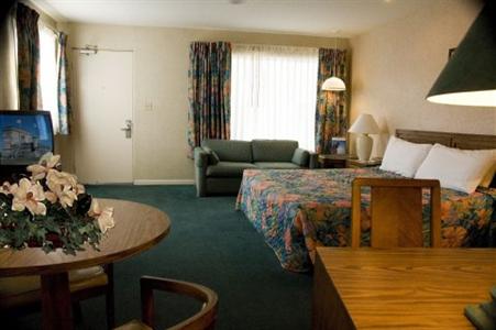 Alhambra Inn and Suites