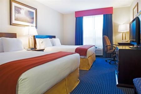 Holiday Inn Express Edson