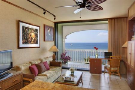 Lahaina Shores Beach Resort