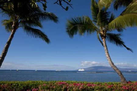 Lahaina Shores Beach Resort