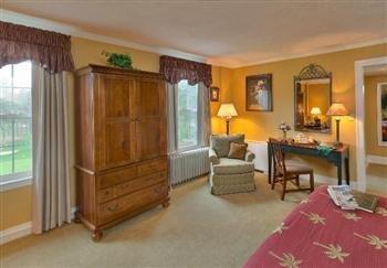 Mid Pines Inn and Golf Club