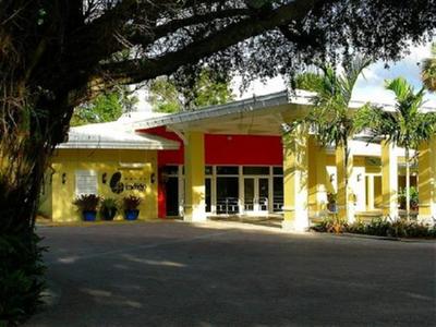 Hotel Indigo Miami Lakes