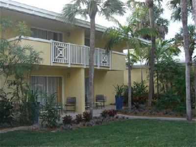 Hotel Indigo Miami Lakes