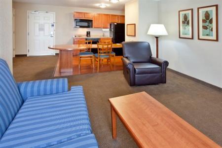 Candlewood Suites Elgin - Northwest Chicago