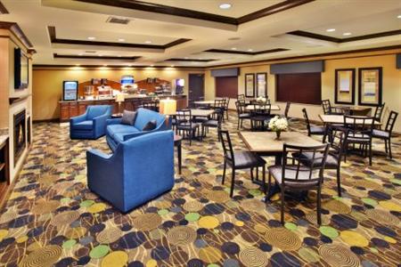 Holiday Inn Express Hotel & Suites Dubuque-West