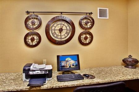 Holiday Inn Express Hotel & Suites Dubuque-West