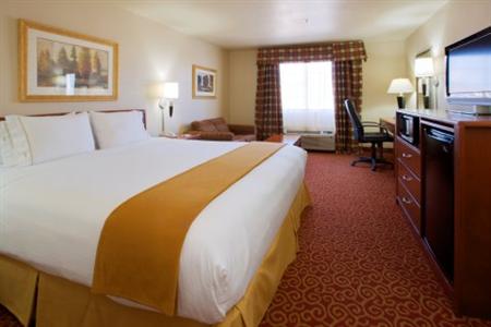 Holiday Inn Express Hotel and Suites Brenham