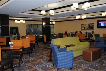 Holiday Inn Express Hotel & Suites Covington (Tennessee)