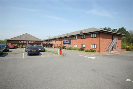 Travelodge Newbury Tot Hill Farnborough