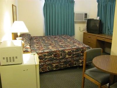 Hilltop Inn and Suites