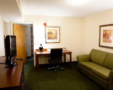 Country Inn & Suites - Georgetown