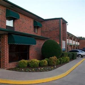 Econo Lodge Inn & Suites Waco