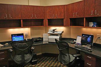 Hilton Garden Inn Indianapolis Airport