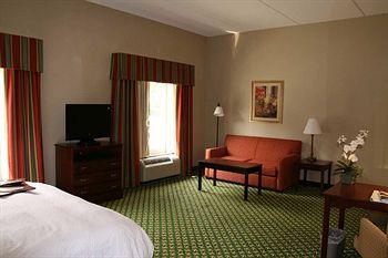 Hampton Inn & Suites Berkshires