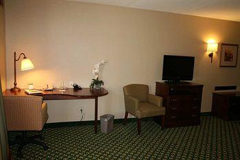 Hampton Inn & Suites Berkshires