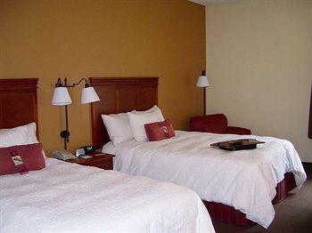 Hampton Inn Memphis-I-240 at Thousand Oaks