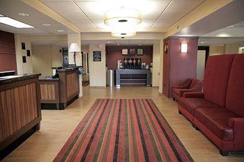 Hampton Inn Milwaukee Airport