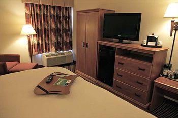 Hampton Inn Milwaukee Airport