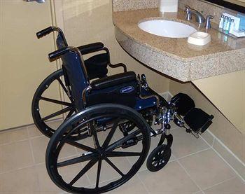 Hampton Inn & Suites Smithfield