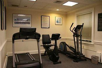 Hampton Inn & Suites Stamford