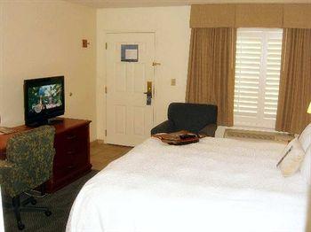 Hampton Inn & Suites Phoenix Tempe - ASU