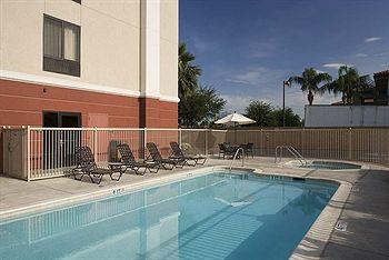 Hampton Inn & Suites Tulare