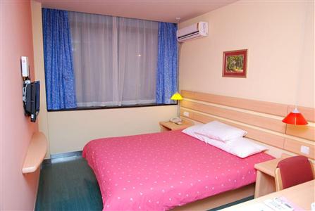 Home Inn (Shanghai Jiadin Qinghe Road)