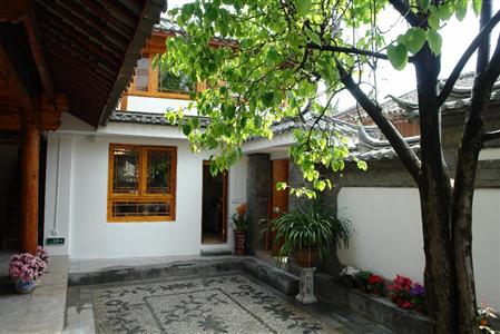 Petit Lijiang Inn