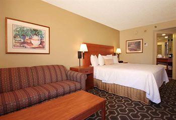 Hampton Inn Tampa International Airport / Westshore