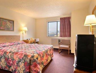 Super 8 Motel Twinsburg / Cleveland