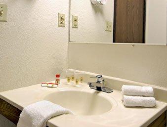 Super 8 Motel Twinsburg / Cleveland