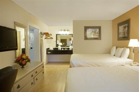 Cumberland Island Inn & Suites