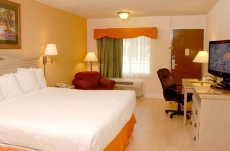 Cumberland Island Inn & Suites