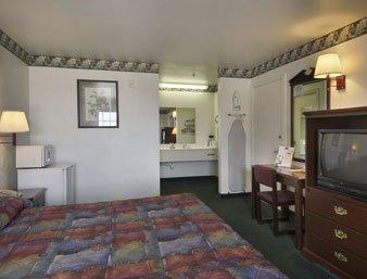 Howard Johnson Express Grand Prairie