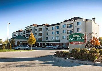 Courtyard by Marriott Milwaukee North/Brown Deer